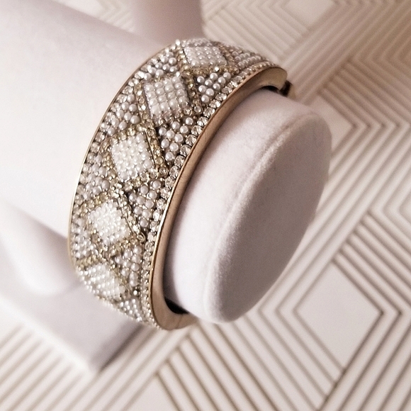 Beaded Glam Sparkly Bangle Bracelet - Picture 2 of 11